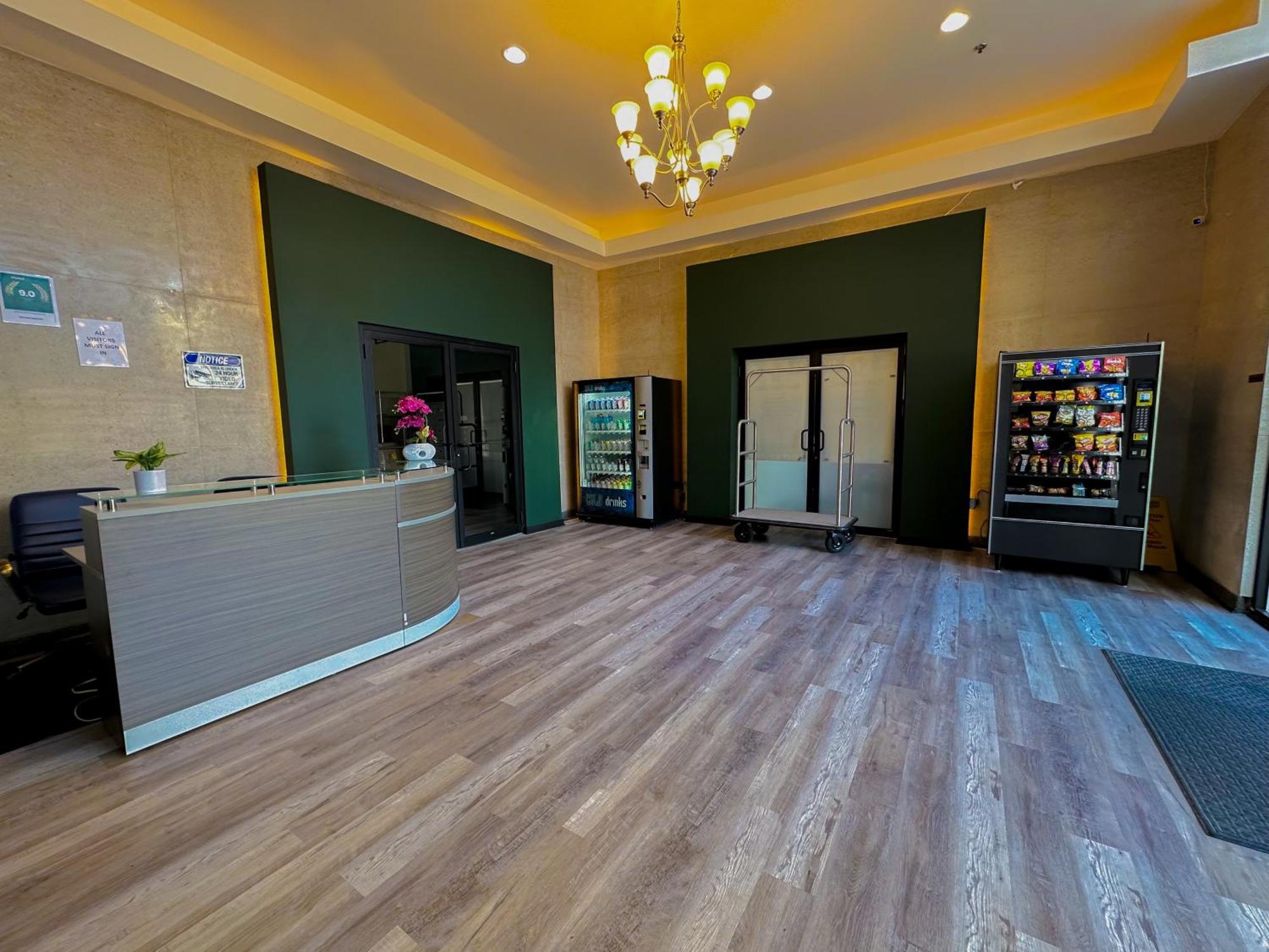 Bright 2Br Luxury Corner Suite With Optional Parking Sleeps 6 Guests Near Mccormick Place And Soldier Field Chicago Buitenkant foto