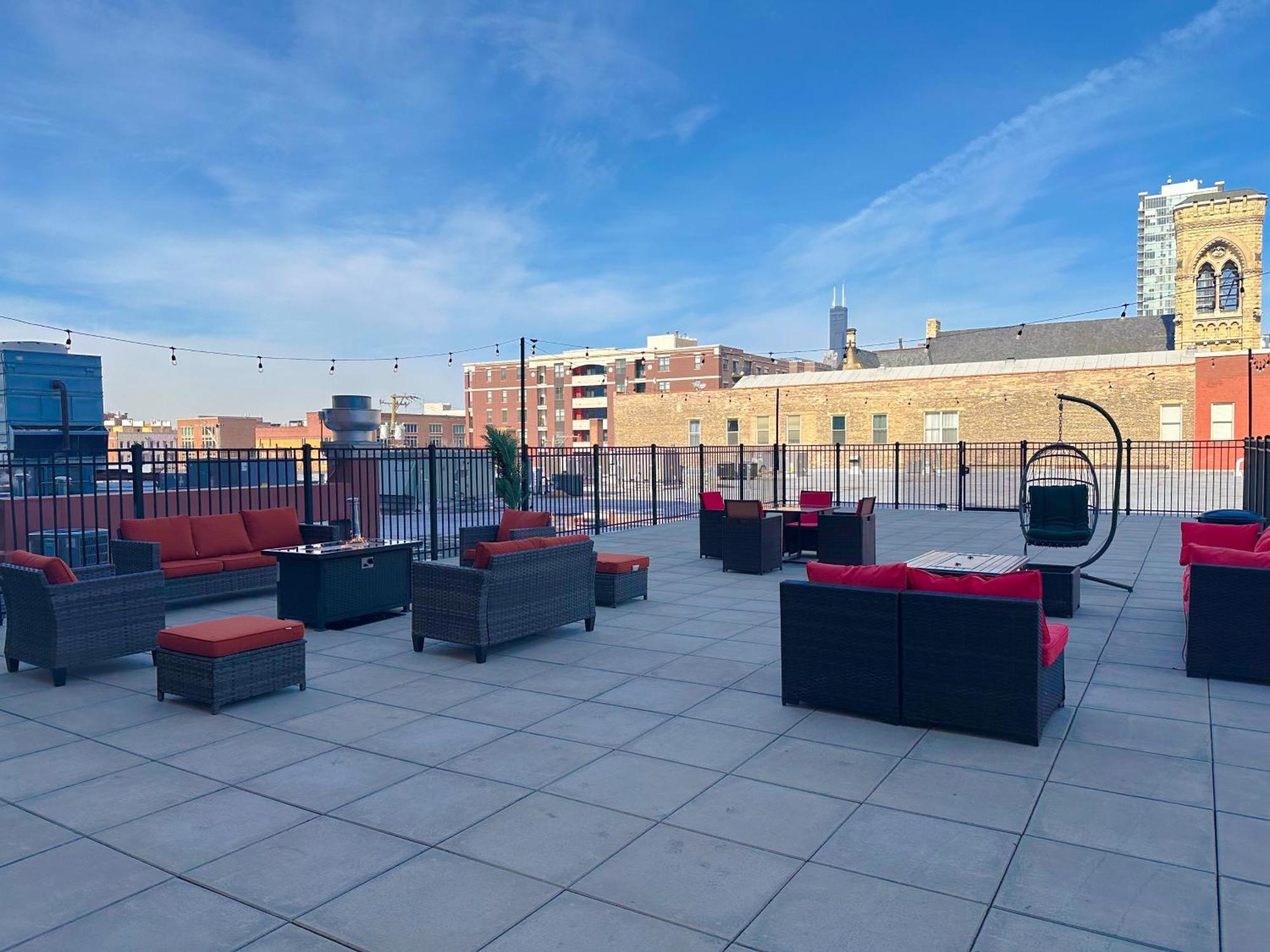 Bright 2Br Luxury Corner Suite With Optional Parking Sleeps 6 Guests Near Mccormick Place And Soldier Field Chicago Buitenkant foto