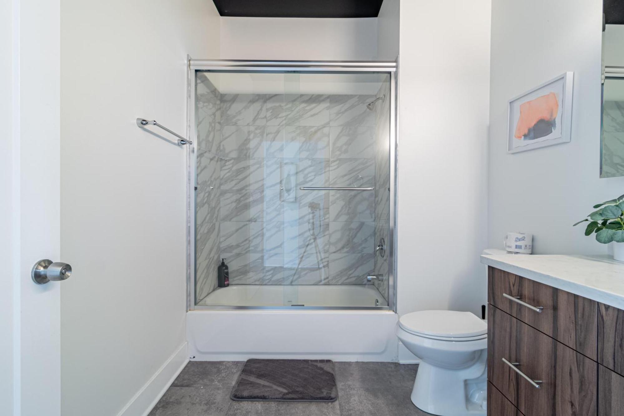 Bright 2Br Luxury Corner Suite With Optional Parking Sleeps 6 Guests Near Mccormick Place And Soldier Field Chicago Buitenkant foto
